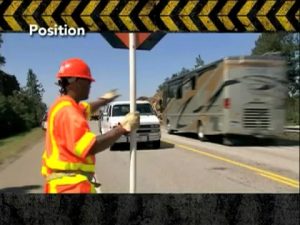 تجهیزات ایمنی - راه سازی - آموزش - بشکه ترافیکی - عملیات جاده ای